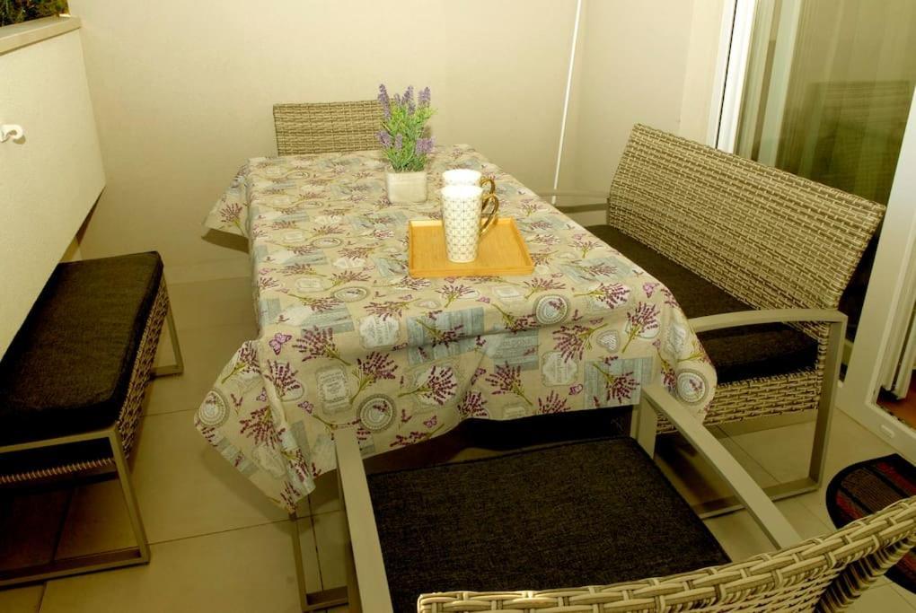 Camino Split - Apartment Near Mall Of سبليت المظهر الخارجي الصورة